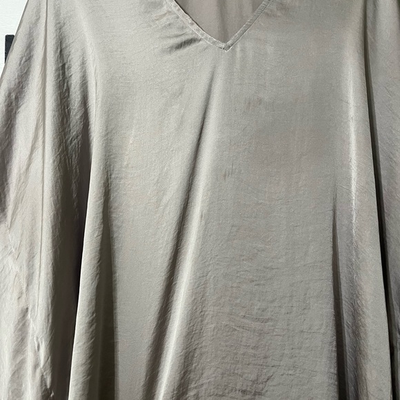 Show Me Your MuMu Taupe V-Neck Tunic - Picture 4 of 10